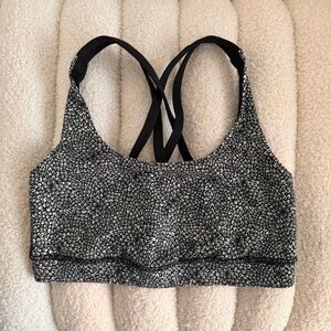 Lululemon sports bra size 4
